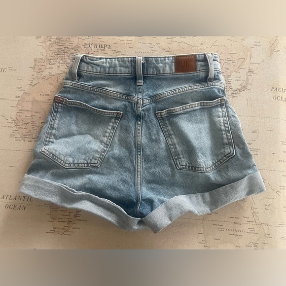 BDG High Rise Stretch Roll Hem Denim Shorts Size 27 - Picture 6 of 6